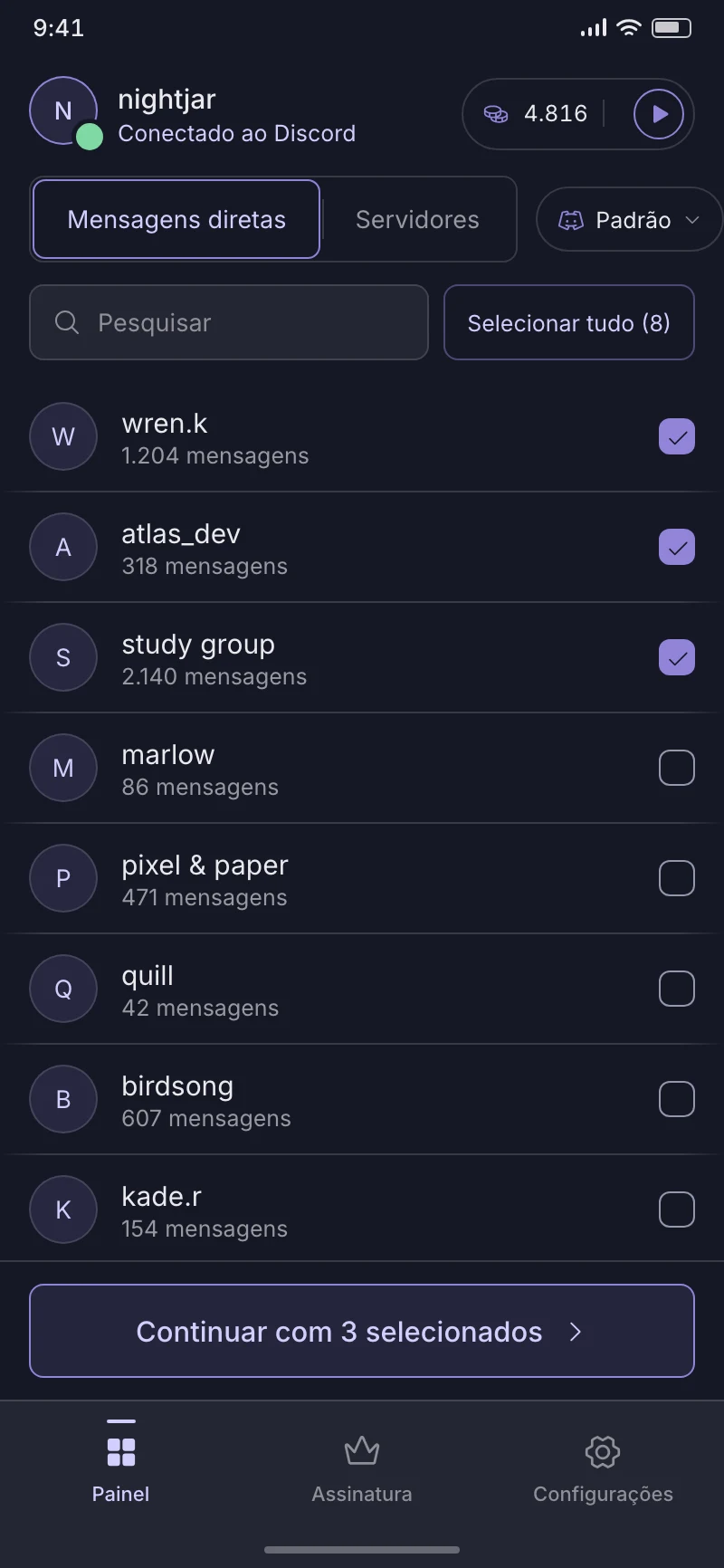 O ecrã inicial do DisDeleter: os seus MDs e servidores do Discord numa lista, cada linha escolhida com um toque, com o modo de eliminação em cima e o número de seleções em baixo.